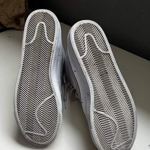 Pink Nike Blazers - Picture 5 of 5